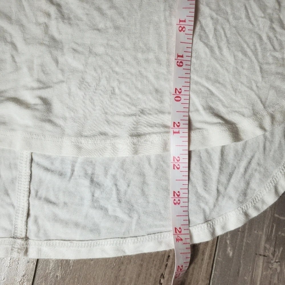 Old Navy Graphic Tulip-Hem Tunic Tee for Girls Size Large 10-12 EUC